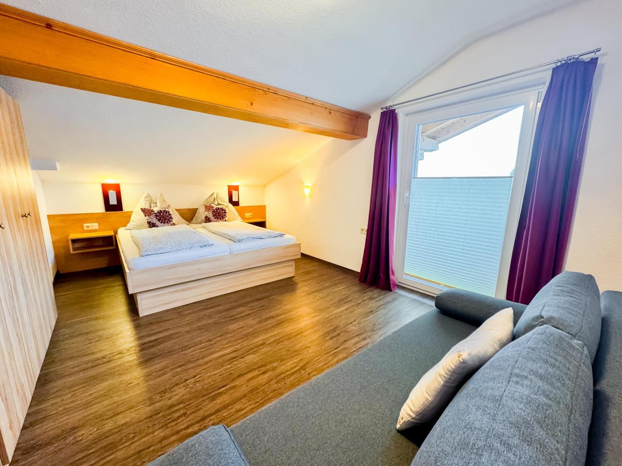 Bergfried Appartements - Ski In Ski Out, Inklusive Sommerkarte, Zentral Mit Ausblick Ueber קפרון מראה חיצוני תמונה