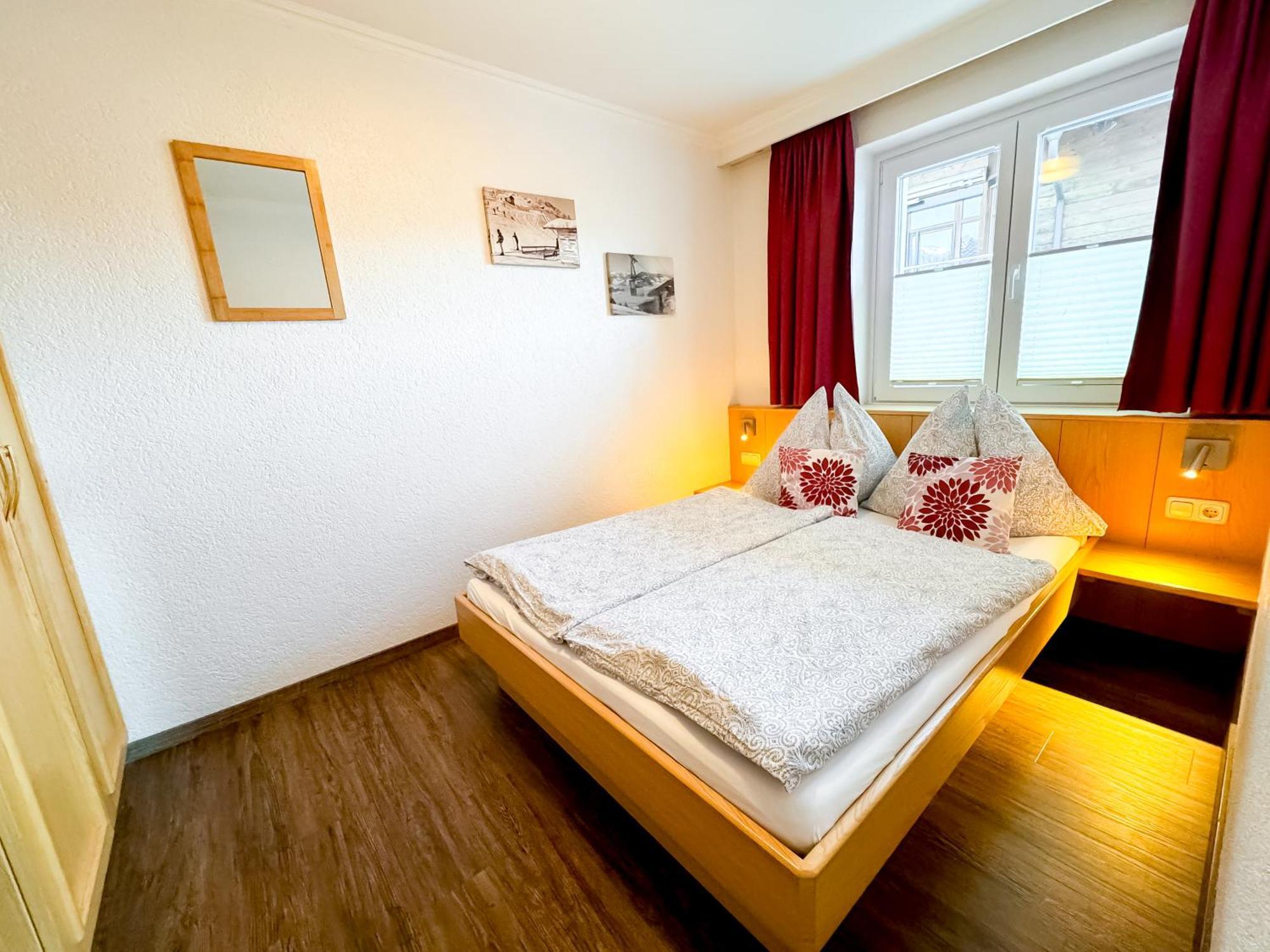 Bergfried Appartements - Ski In Ski Out, Inklusive Sommerkarte, Zentral Mit Ausblick Ueber קפרון מראה חיצוני תמונה