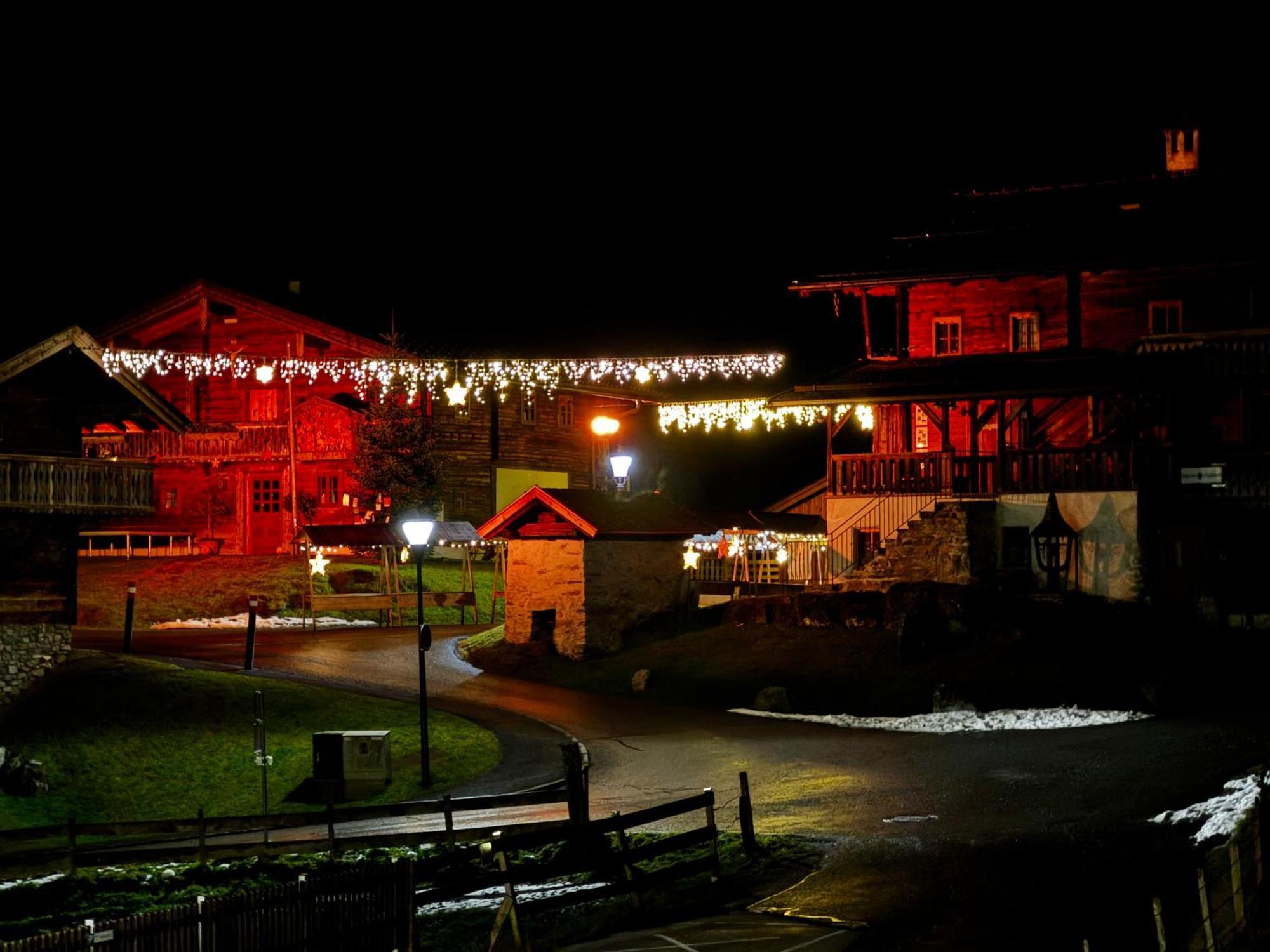 Bergfried Appartements - Ski In Ski Out, Inklusive Sommerkarte, Zentral Mit Ausblick Ueber קפרון מראה חיצוני תמונה