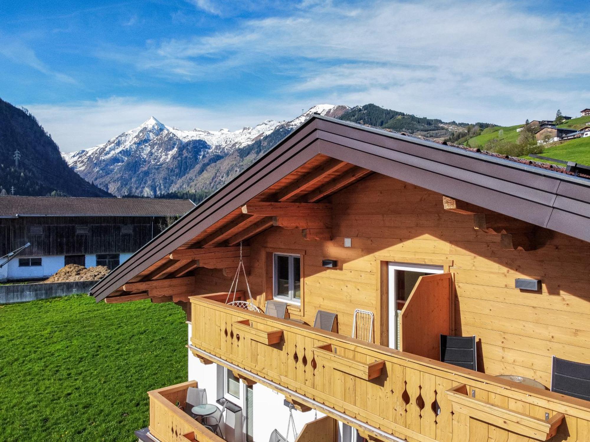 Bergfried Appartements - Ski In Ski Out, Inklusive Sommerkarte, Zentral Mit Ausblick Ueber קפרון מראה חיצוני תמונה